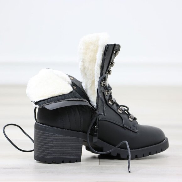 Black Lace Up Ankle Boots Chunky Heel Faux Fur Lined - Picture 16 of 16